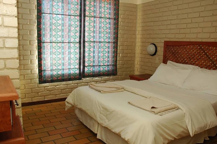 Room 3 of 17