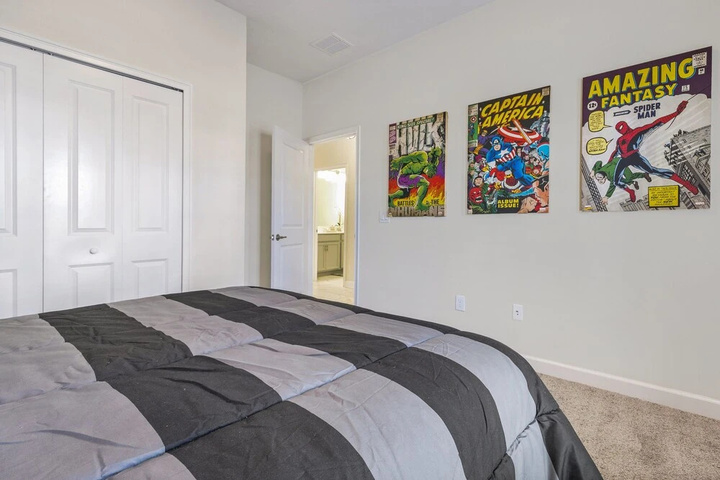 Room 6 of 27