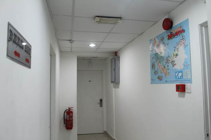 Ballroom/Hall 95 of 128