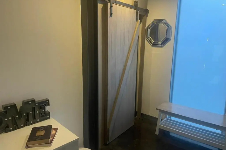 Room 3 of 15
