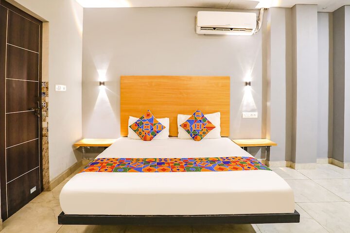 Room 20 of 29