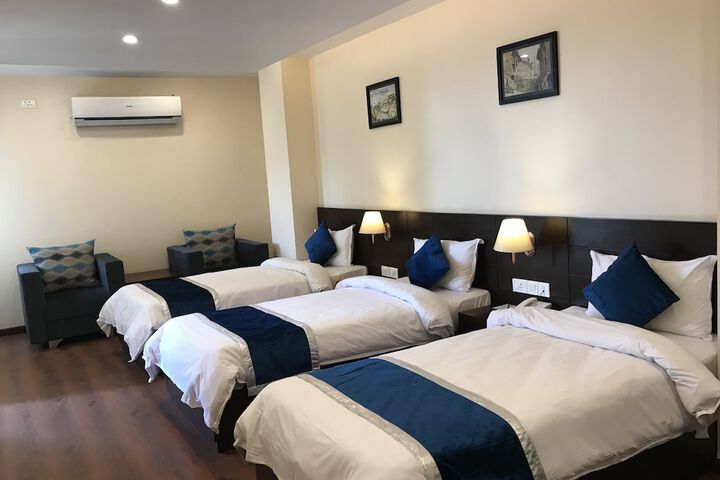 Room 14 of 48