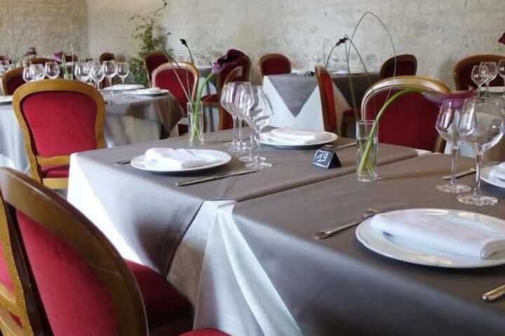 Dining 21 of 35