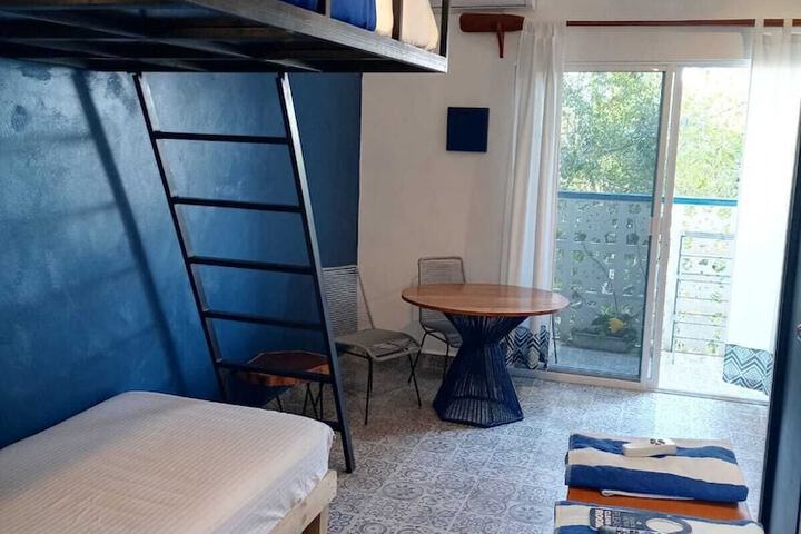 Room 3 of 8