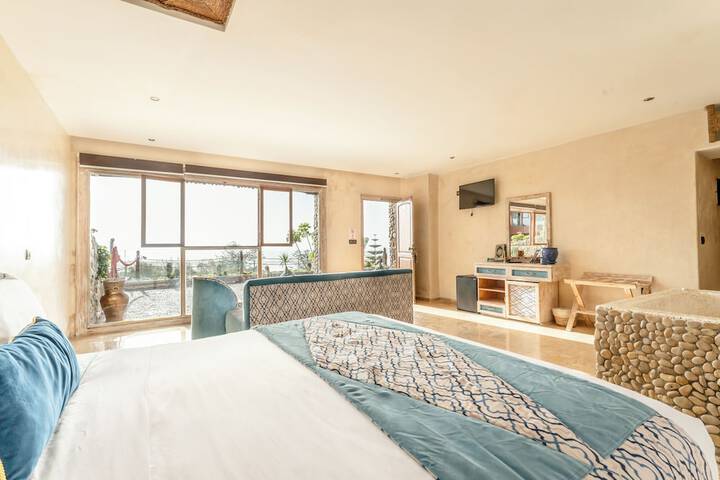 Room 26 of 46