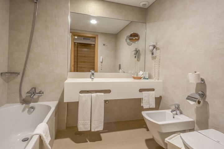 Clean Restrooms