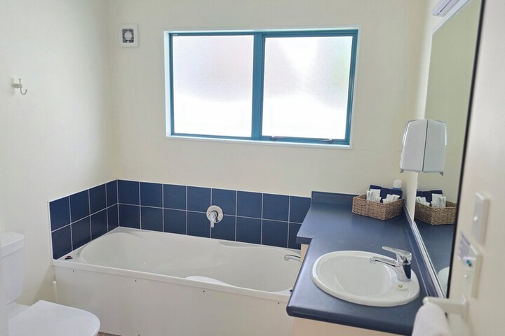 Room 17 of 22