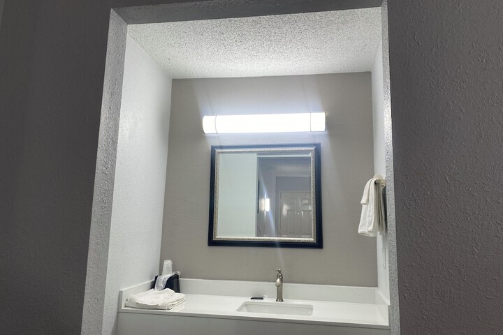 Room 21 of 39
