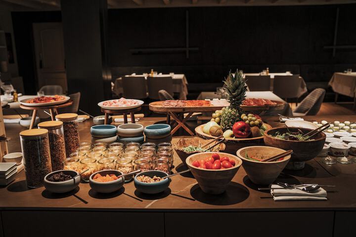 Dining 70 of 88