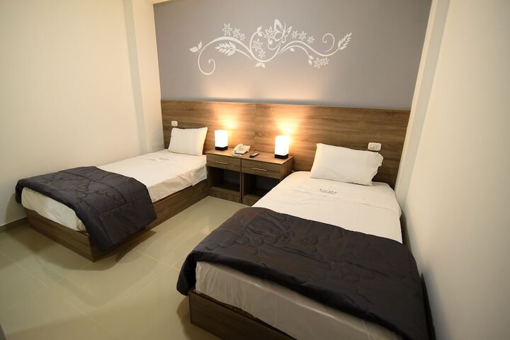 Room 5 of 34