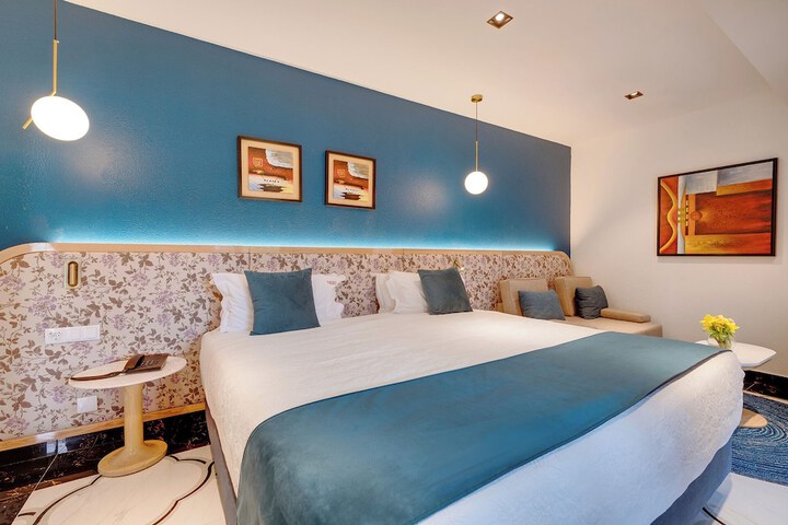Room 21 of 54