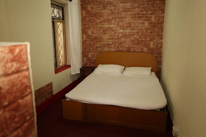 Room 7 of 36