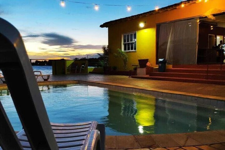Pool 21 of 47