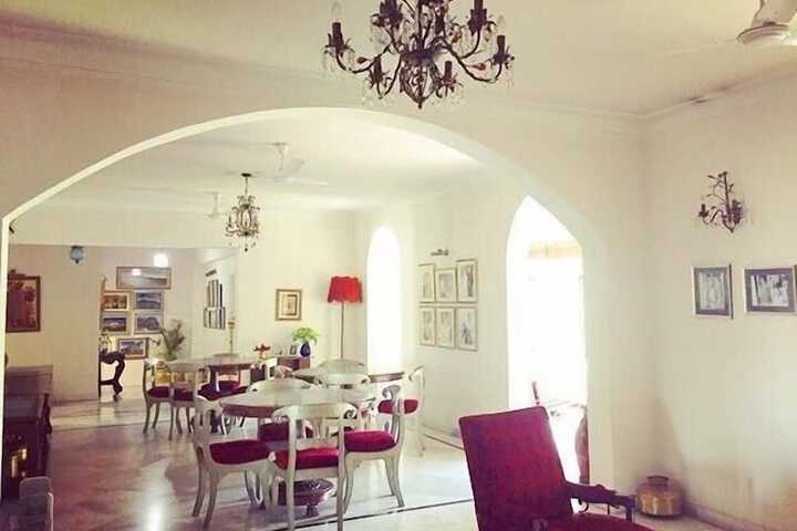 Dining Photos