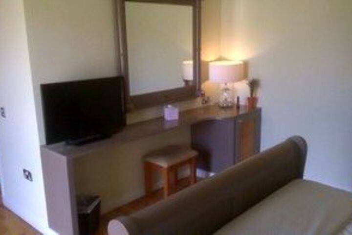 Room 48 of 61