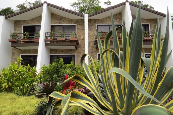 Hotel 70 of 72