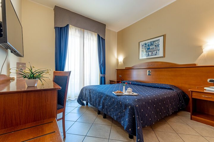 Room 4 of 46