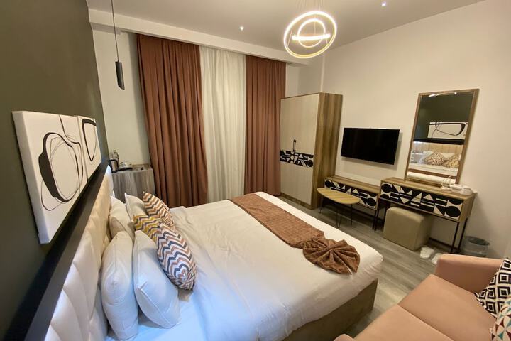 Room 53 of 135