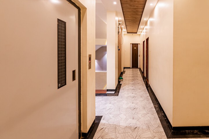 Hotel Interior 6 of 32