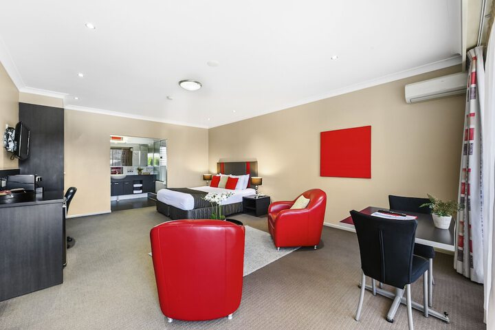 Room 8 of 72