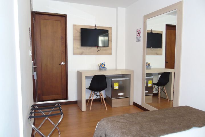 Room 32 of 88