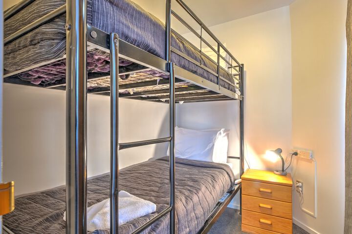 Room 10 of 50