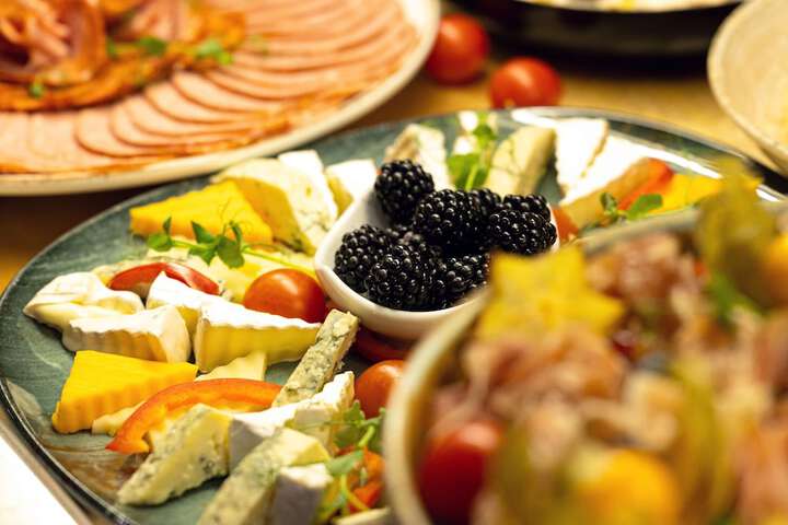 Dining 56 of 75