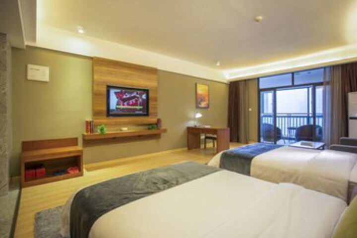 Room 34 of 70