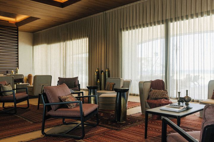 Hotel Interior 4 of 97