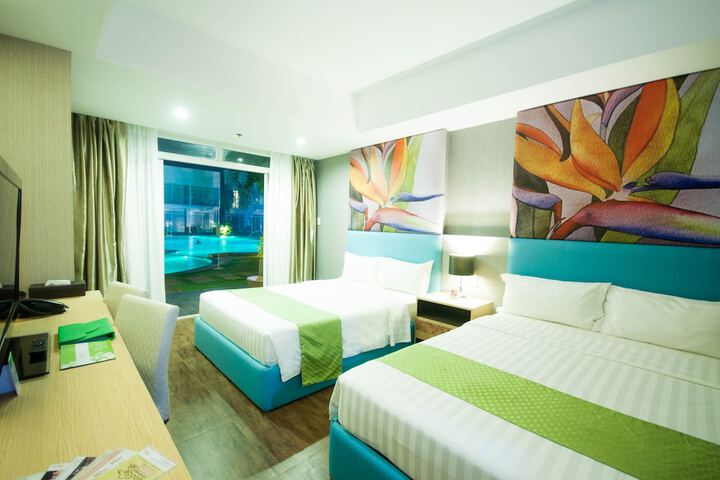 Room 32 of 64