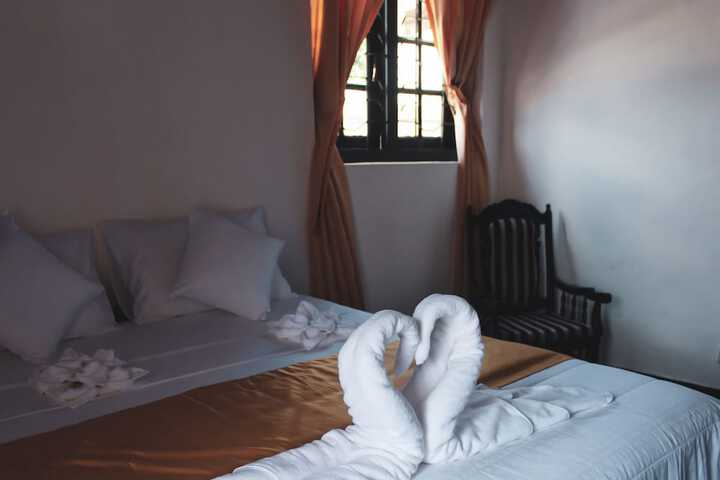 Room 19 of 38