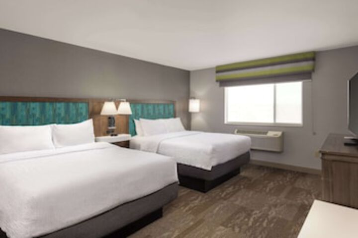 Room 46 of 261