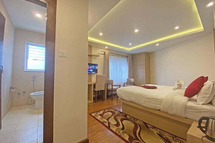 Room 30 of 129