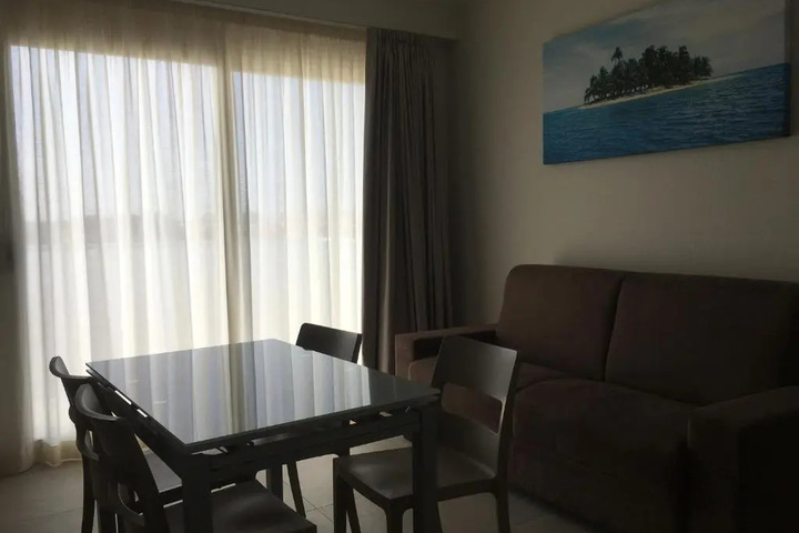 Room 4 of 22