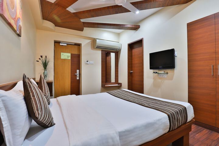 Room 14 of 48