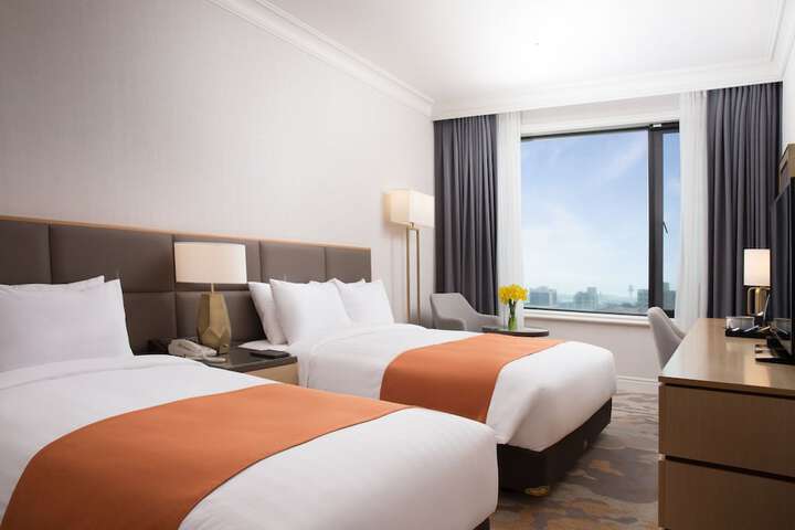 Room 15 of 79