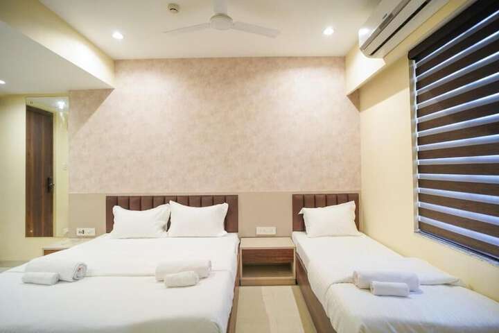 Room 8 of 24