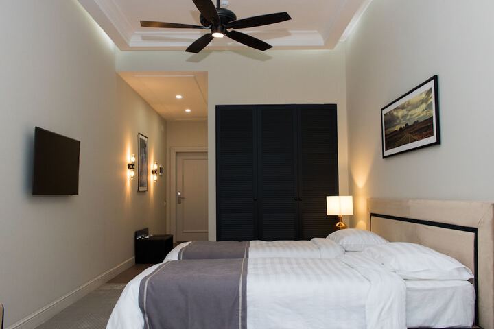 Room 11 of 43