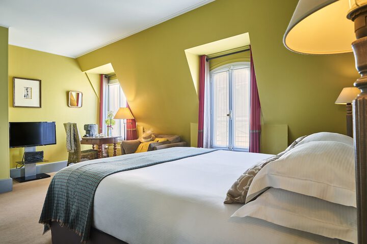 Room 21 of 49