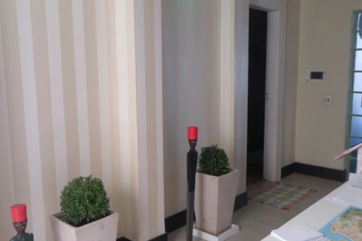 Room 16 of 23