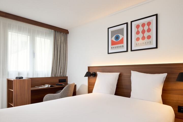 Room 14 of 31