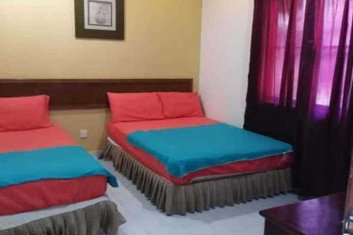 Room 18 of 49