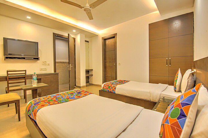 Room 26 of 35