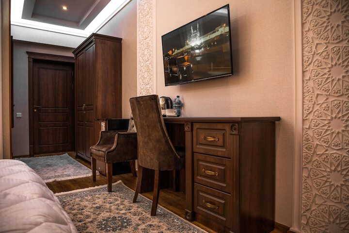 Room 8 of 29
