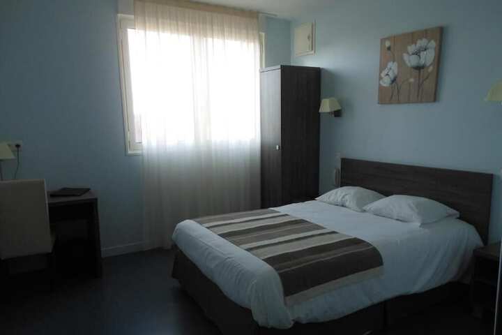 Room 2 of 55
