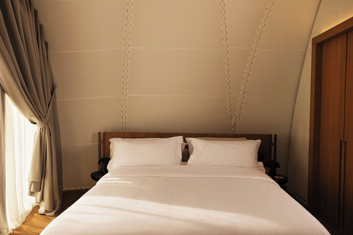 Room 22 of 68
