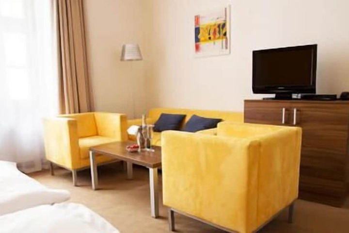 Room 22 of 47
