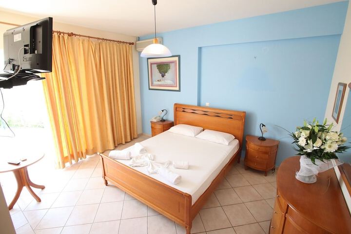 Room 7 of 42