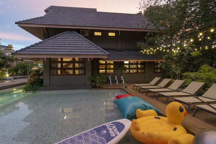 Pool 178 of 219