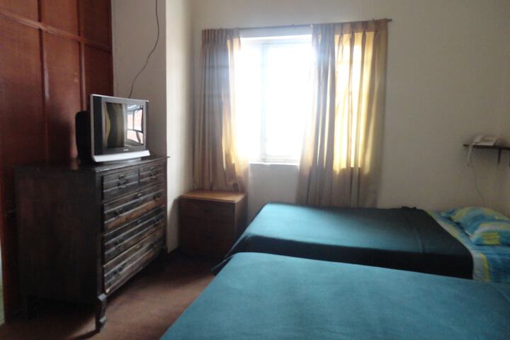 Room 10 of 41